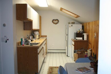 Kitchen & Breakfast Nook