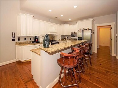 655 Faulkner Dr, Mount Pleasant, SC 29466 - photo 4