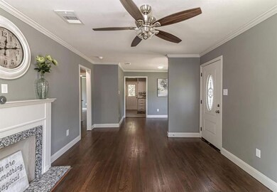 232 E Evans Ave, Bonham, TX 75418 - photo 4