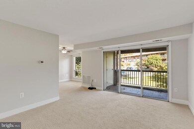 212 Park Terrace Ct SE unit 74, Vienna, VA 22180 - photo 2