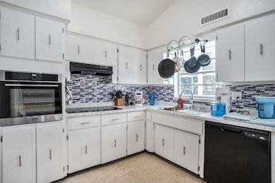 11830 86th Ave, Seminole, FL 33772 - photo 3