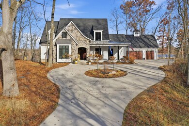 8035 Hidden Shores Dr, Fenton, MI 48430 - photo 2