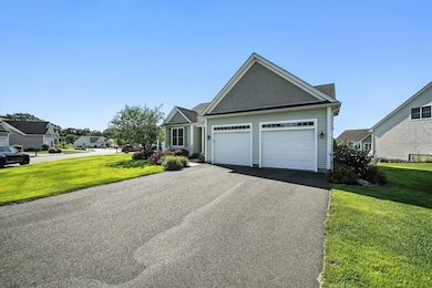 16 Broadleaf Cir, East Longmeadow, MA 01028 - photo 2