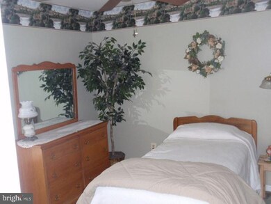 475 Dominique Ct, Sykesville, MD 21784 - photo 5