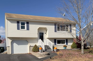 67 Pullman St, Manchester, NH 03103 - photo 2