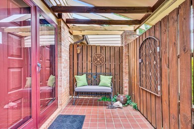 02-Front Entry