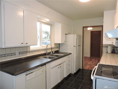 480 N James Ave, East Wenatchee, WA 98802 - photo 6