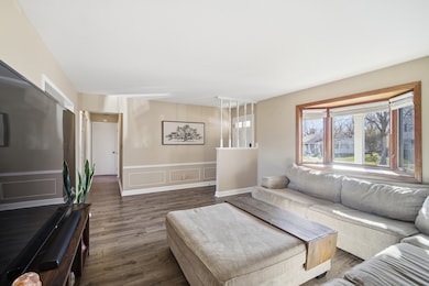 620 Twisted Oak Ln, Buffalo Grove, IL 60089 - photo 5