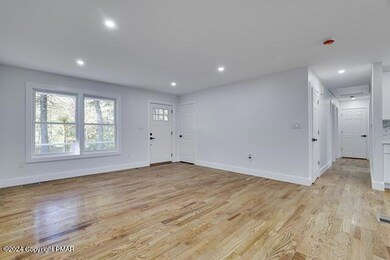 162 Laurel Ln, Effort, PA 18330 - photo 3