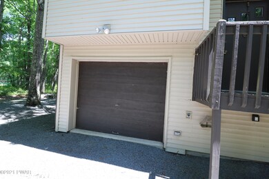 109 Surrey Ln, Hawley, PA 18428 - photo 6