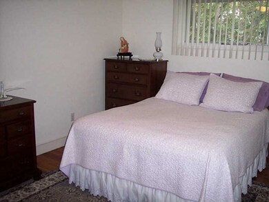 121 Wood St, Bristol, RI 02809 - photo 6