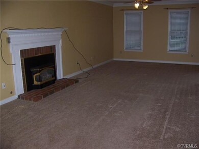 9134 Fox Hill Race Ct, Mechanicsville, VA 23116 - photo 7