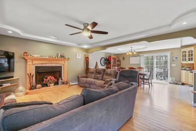 07-livingroom dining room