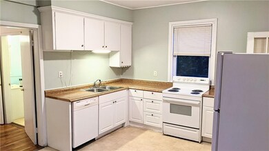 90 Gibbs Ave unit 1st Floor, Newport, RI 02840 - photo 4