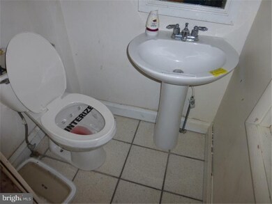 222 W 5th St, Lansdale, PA 19446 - photo 5