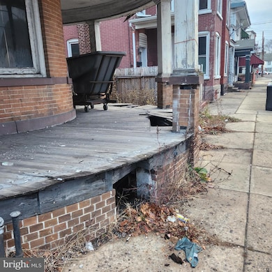 221 Cedar St, Tamaqua, PA 18252 - photo 6