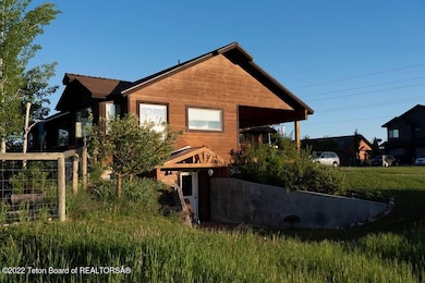 962 Dusty Trail, Driggs, ID 83422 - photo 7