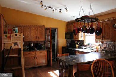 3592 Brook St, Greencastle, PA 17225 - photo 4