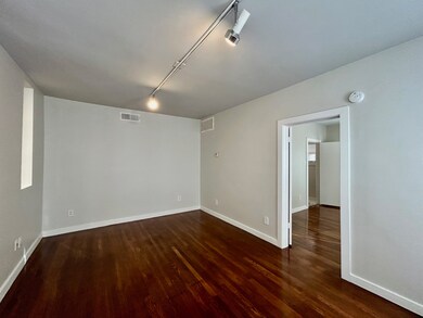 4021 Mandell St unit F, Houston, TX 77006 - photo 2