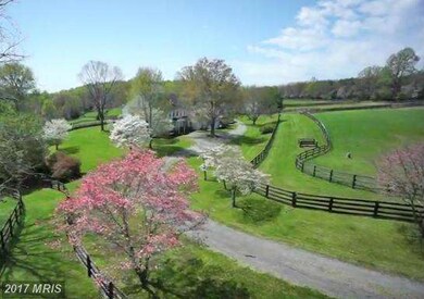 9117 Harts Mill Rd, Warrenton, VA 20186 - photo 2