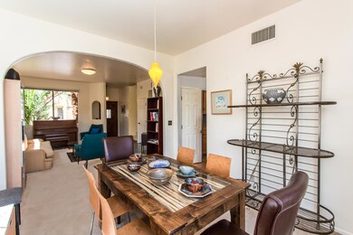 Dining room pic 2