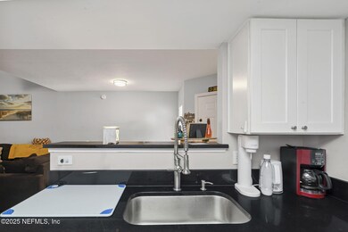 kitchen to DR