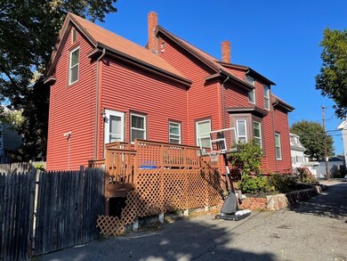 84 Pine St, Swampscott, MA 01907 - photo 3