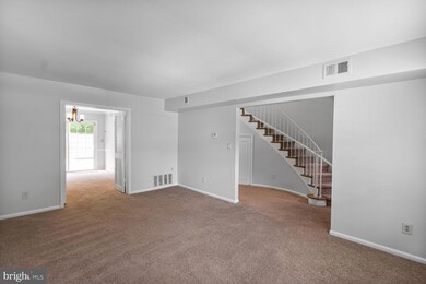 8323 Kingsgate Rd unit 520, Springfield, VA 22152 - photo 4