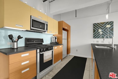 746 S Los Angeles St unit 707, Los Angeles, CA 90014 - photo 7