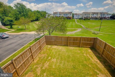 7137 Ladd Cir, Frederick, MD 21703 - photo 5