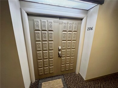 125 Van Zandt Ave unit 206, Newport, RI 02840 - photo 4