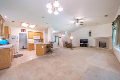 Living room w/fireplace