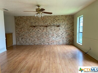 118 Wolf Rd, Copperas Cove, TX 76522 - photo 5