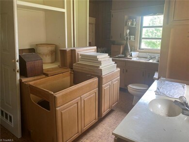 1200 E Green Dr unit A, High Point, NC 27260 - photo 4