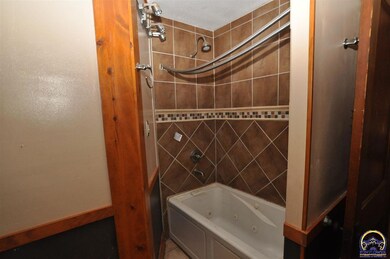 1346 SW High Ave, Topeka, KS 66604 - photo 7