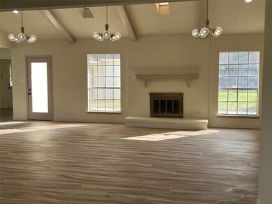 2011 Meadow Ln, Richmond, TX 77469 - photo 6