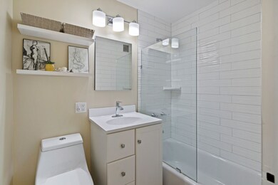 The Pembroke unit 8-G, New York, NY 10075 - photo 6