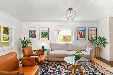 1112 W Kirby St, Tampa, FL 33604 - photo 5