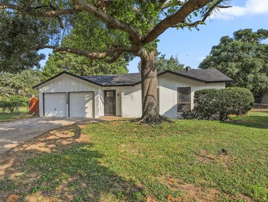 1108 Bryan Cir, Bedford, TX 76022 - photo 3