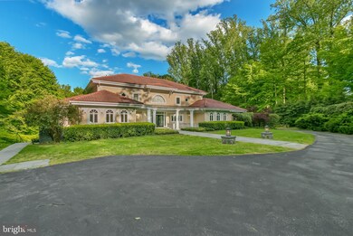 8513 Horseshoe Ln, Potomac, MD 20854 - photo 2