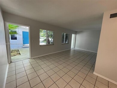 2616 NE 14th Ave unit 2, Oakland Park, FL 33334 - photo 2