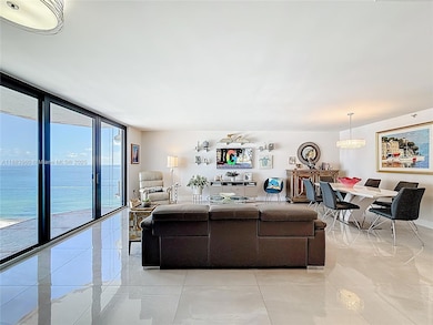 Le Trianon Condominium unit 20C, Miami Beach, FL 33140 - photo 2