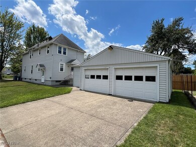 1693 E 33rd St, Lorain, OH 44055 - photo 3