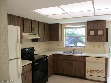 Large eat-in kitchen