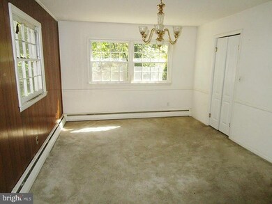 401 S Chapel Gate Ln, Baltimore, MD 21229 - photo 6