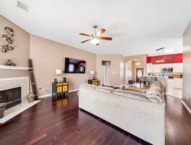 5110 Lockhart Dr, Pearland, TX 77584 - photo 7