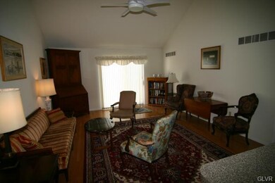 unlisted-address, Easton, PA 18040 - photo 5