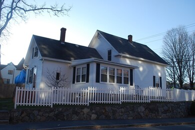 1960 Lakeview Ave, Dracut, MA 01826 - photo 2