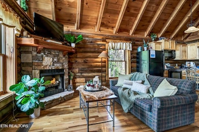 06-2705 Alps Way-6