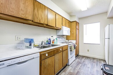 2518 Avent Ferry Rd unit 101, Raleigh, NC 27606 - photo 3